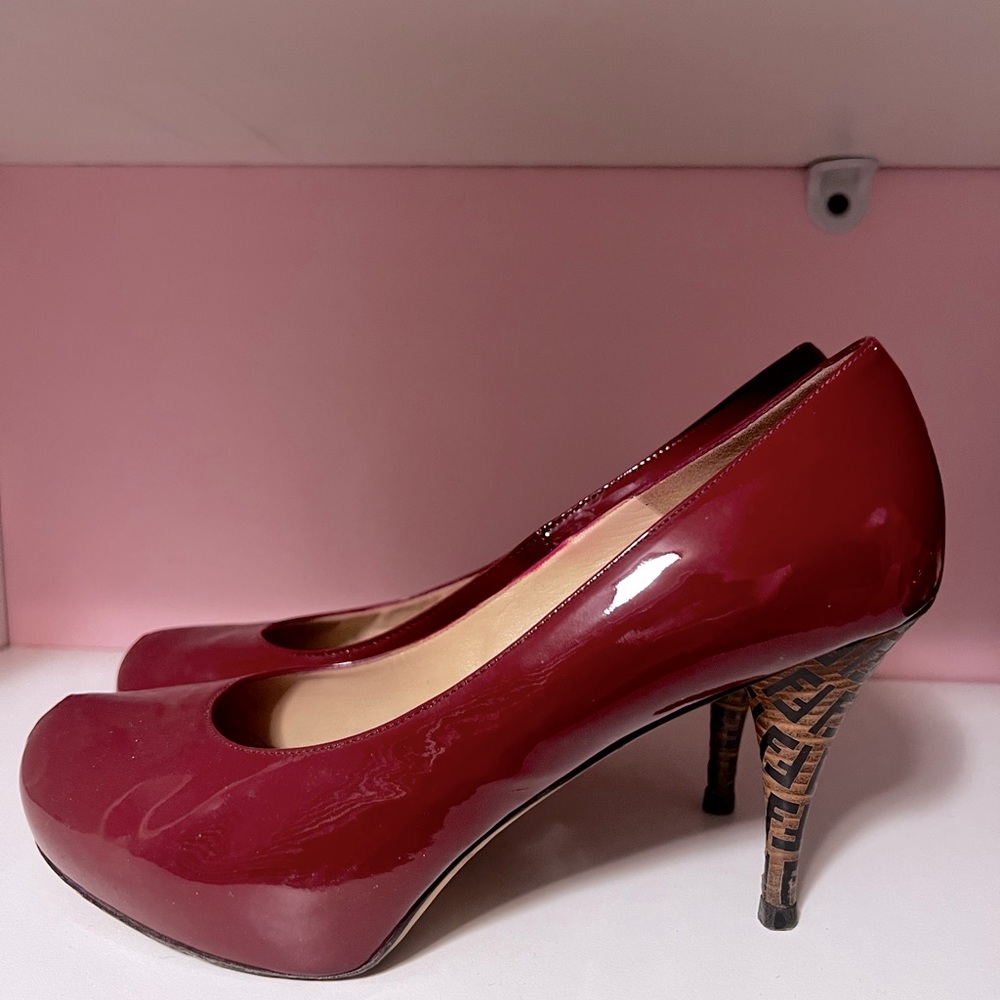 Fendi 3” heels
